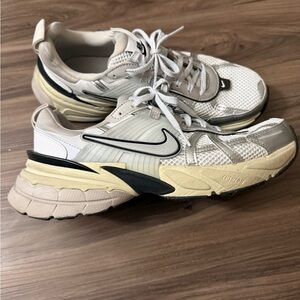 Nike v2k women’s 8